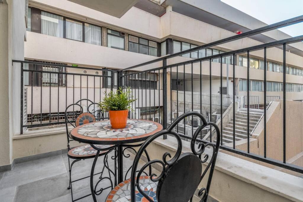 Bograshov Area - Cosy Apart' Hotel Close To The Beach Tel Aviv Bagian luar foto
